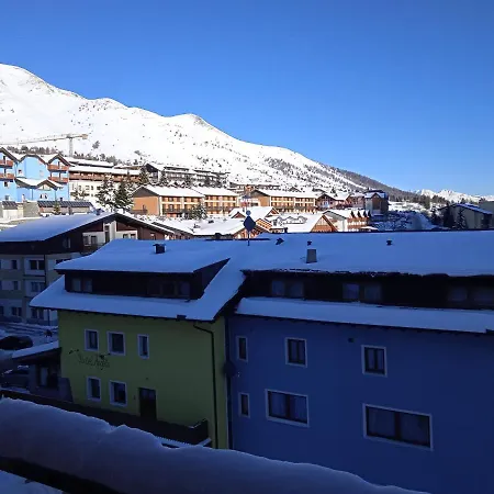 Apartment Mountain Shelter Passo del Tonale
